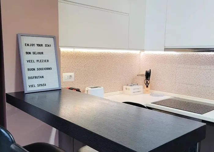 My Cozy In - Blloku Area * ティラナ